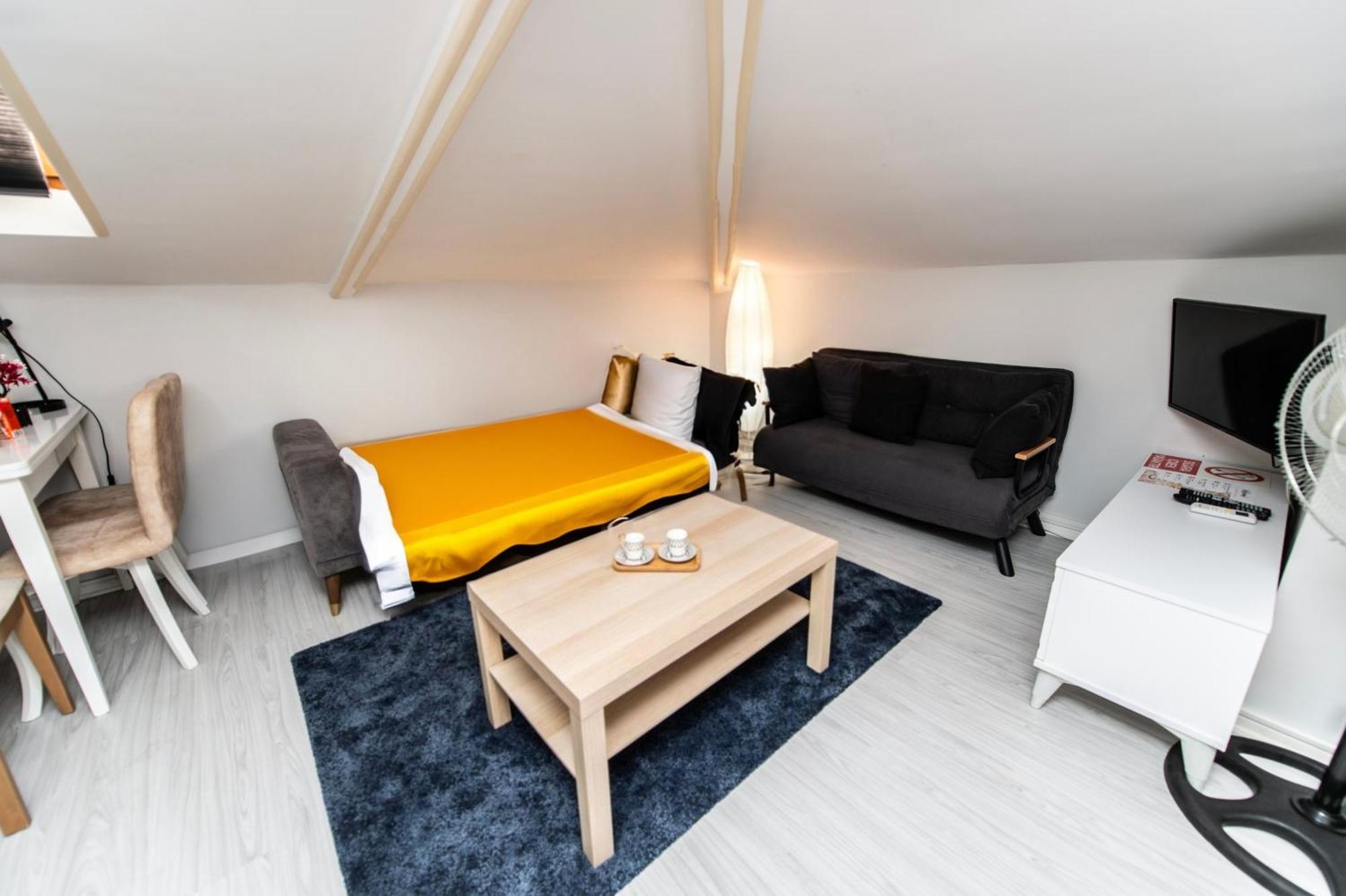 Dach Wochnung Mit Terrasse Séjour chez l'habitant *