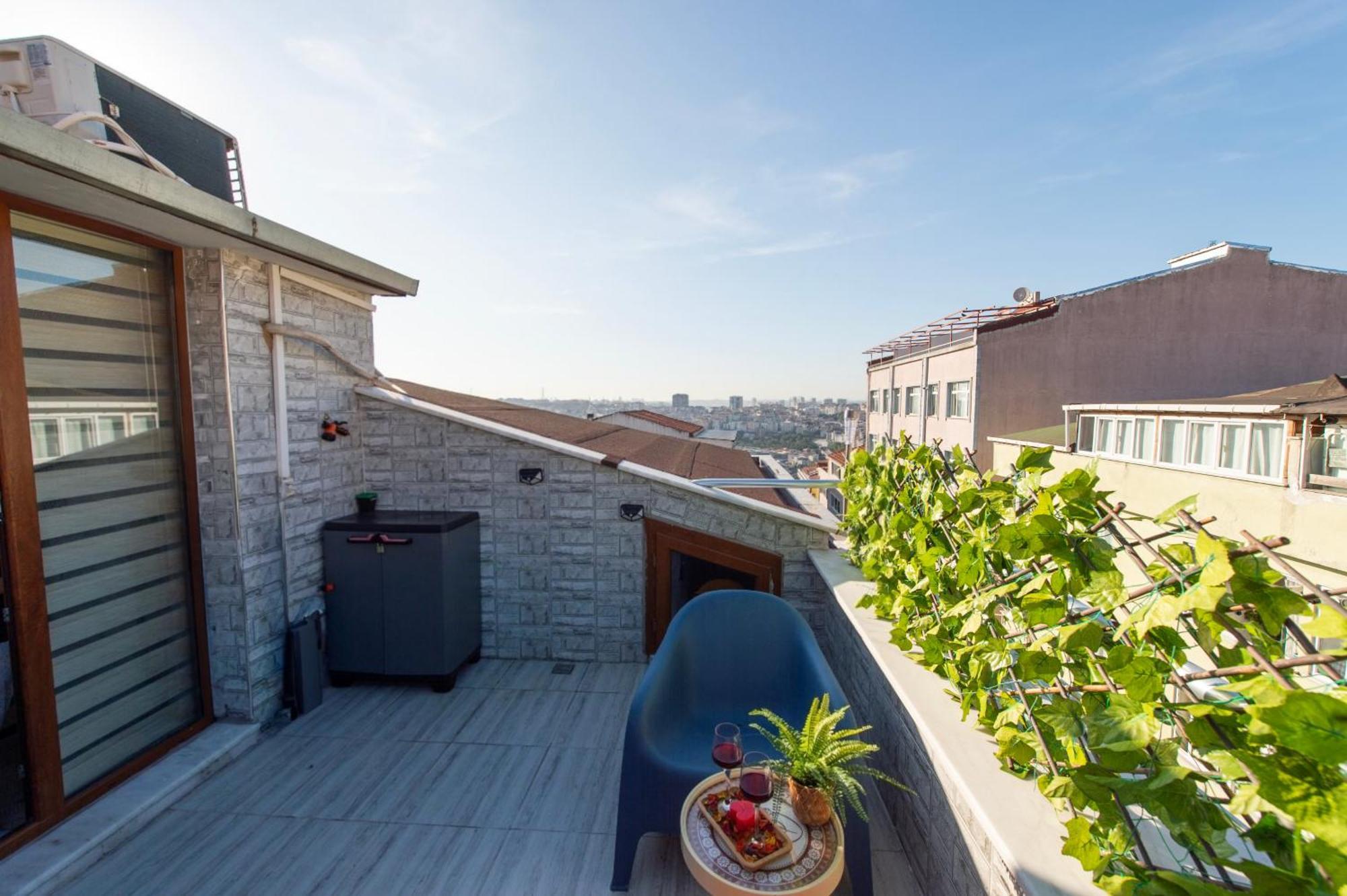 Dach Wochnung Mit Terrasse Alloggio in famiglia Provincia di Istanbul